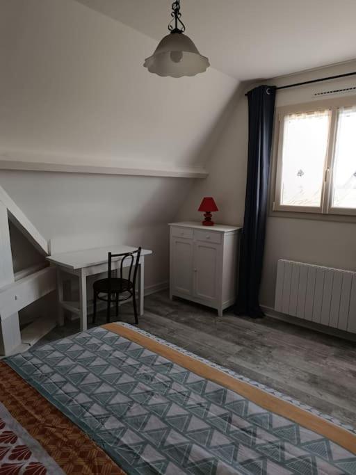 Grande Maison De Plain Pied Avec Jardin Arbore. Champignelles Bagian luar foto